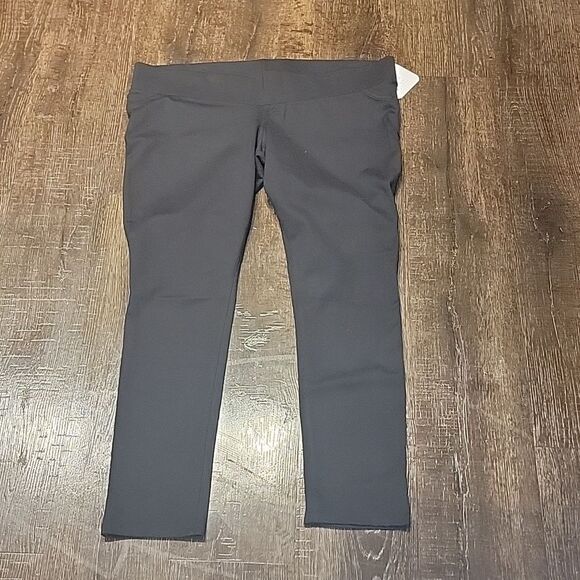 Isabel Maternity Low Rise Black Maternity Leggings - Picture 2 of 16